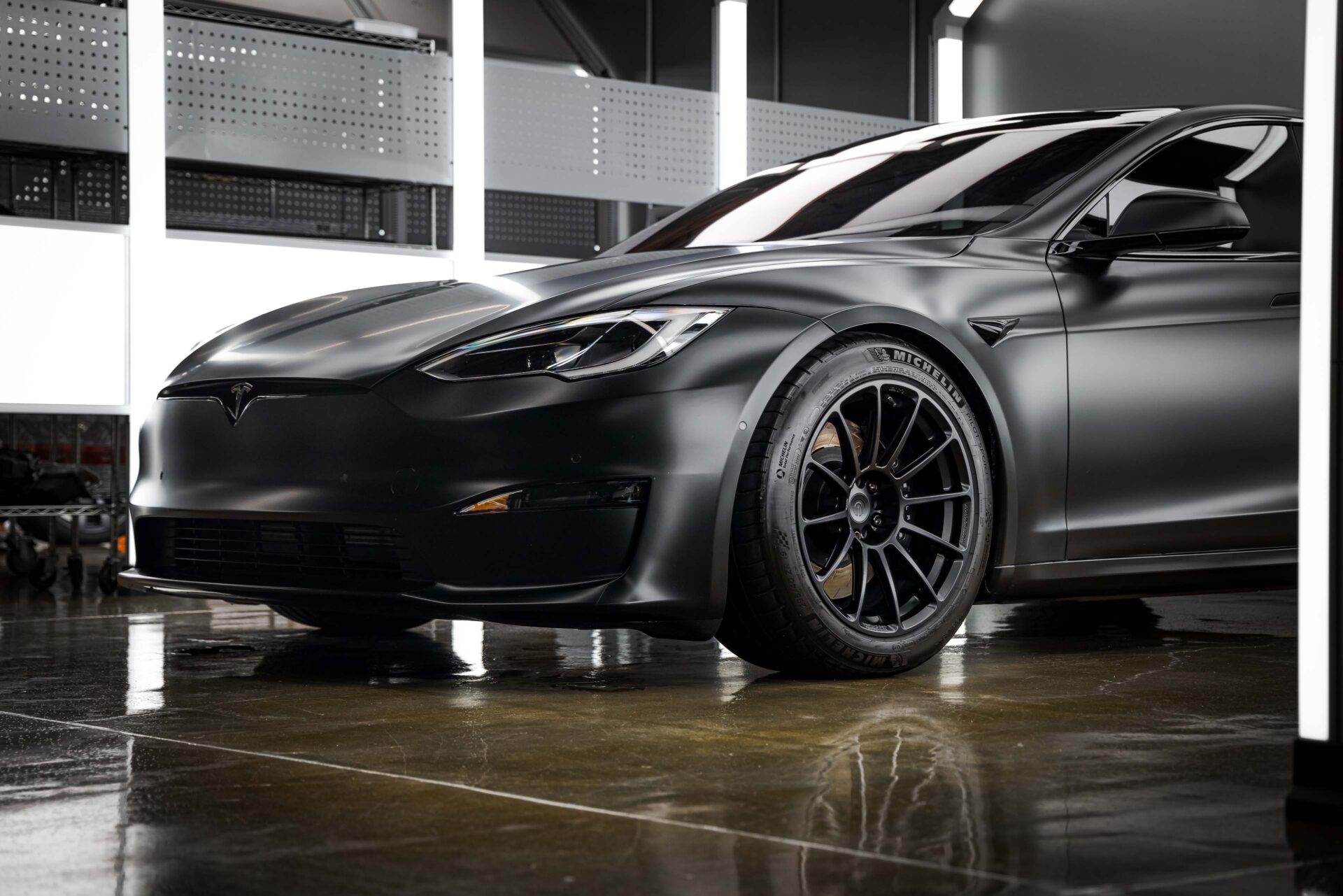 Satin Black Tesla Model S Plaid – UP-03 Pikes Peak Forged Race Wheels In Satin Black
